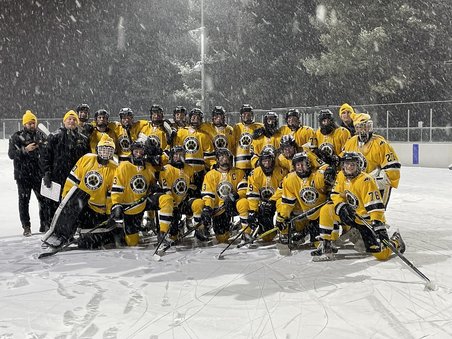 na-outlasts-holy-ghost-prep-in-snowy-outdoor-exhibition-4-3-north-allegheny-sports-network