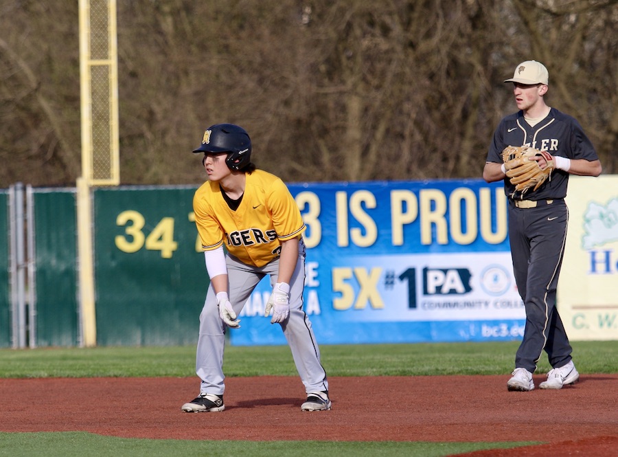 Lee, Collins, Drymond Earn Baseball Player of the Week Honors