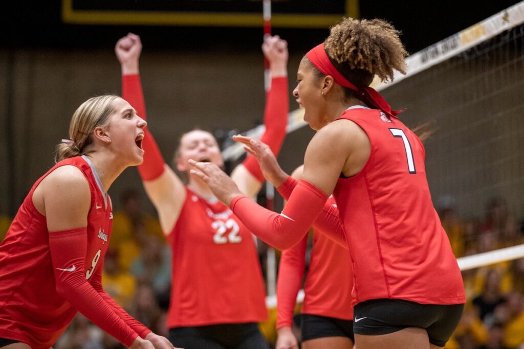 Mia Tuman Garners Big Ten Setter of the Week Honors - North Allegheny ...