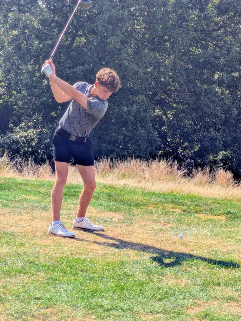 PXL_20250813_202353952~2