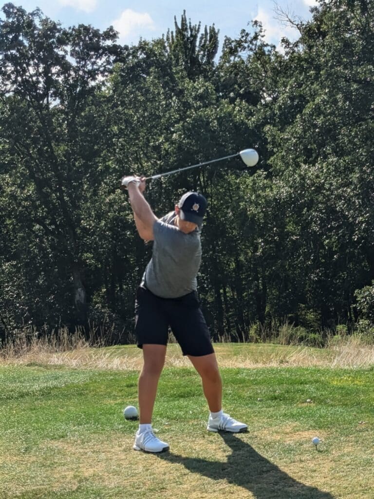 PXL_20250813_205433739.MP~2