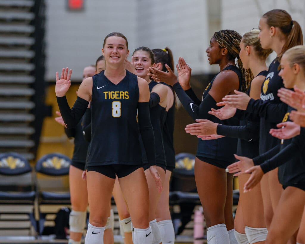 North Allegheny girls volleyball defeats Shaler 3 -1.