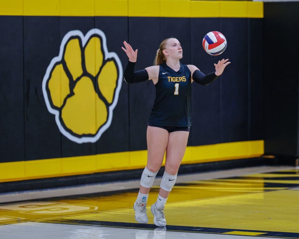 North Allegheny girls volleyball defeats Shaler 3 -1.
