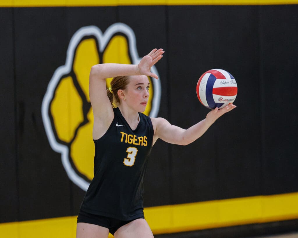 North Allegheny girls volleyball defeats Shaler 3 -1.