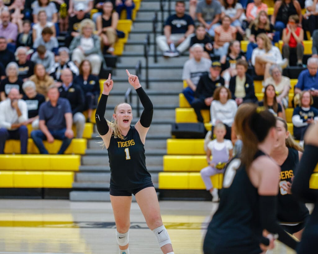 North Allegheny girls volleyball defeats Shaler 3 -1.