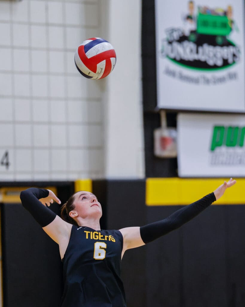 North Allegheny girls volleyball defeats Shaler 3 -1.