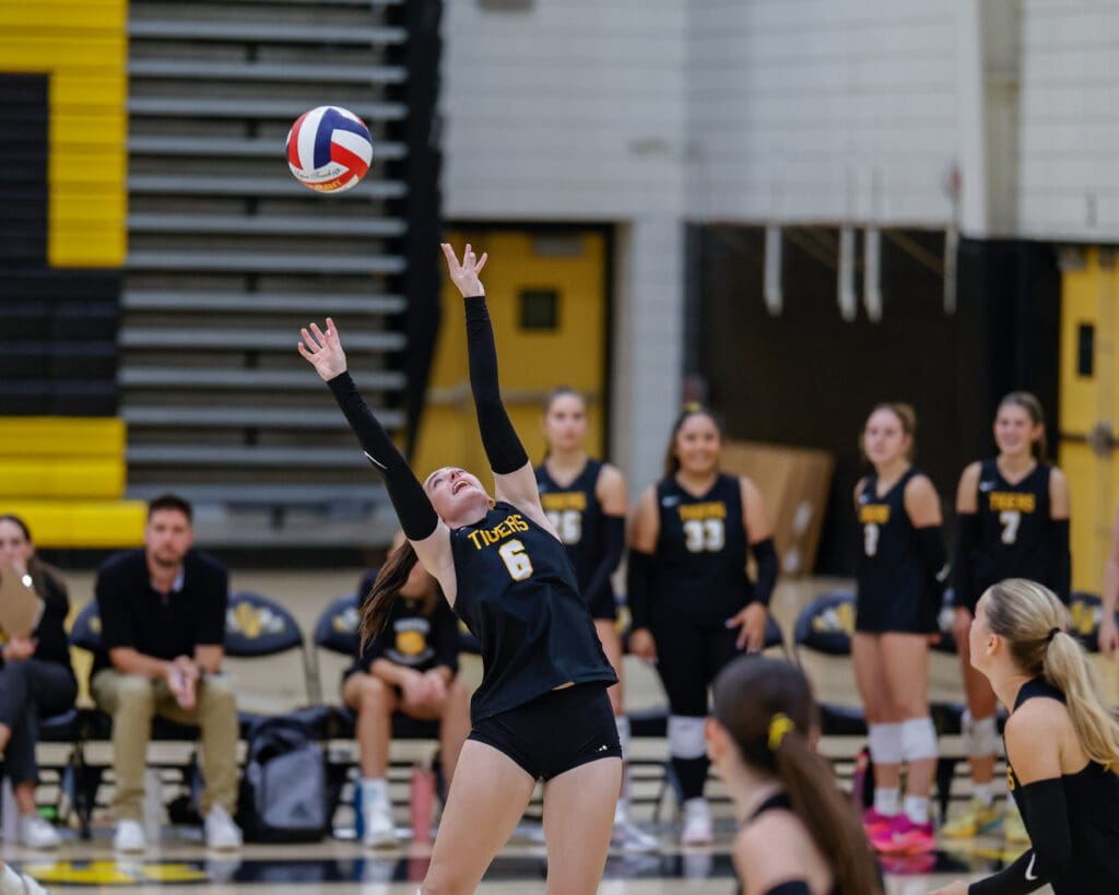 North Allegheny girls volleyball defeats Shaler 3 -1.