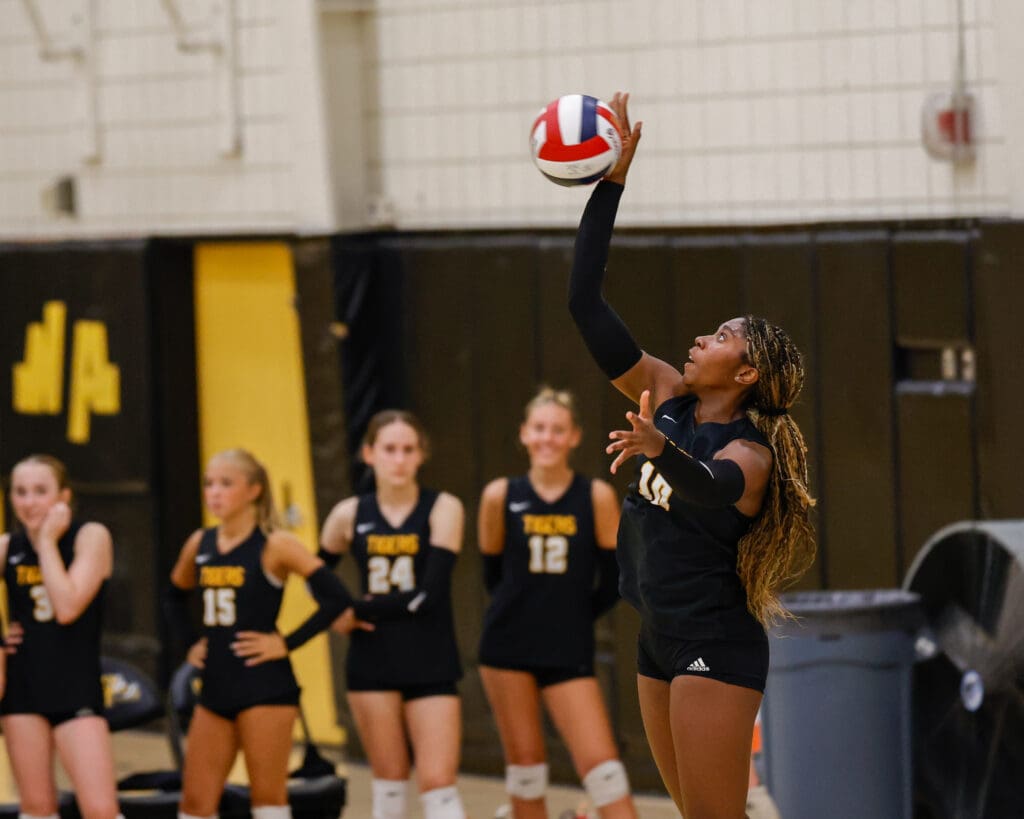 North Allegheny girls volleyball defeats Shaler 3 -1.