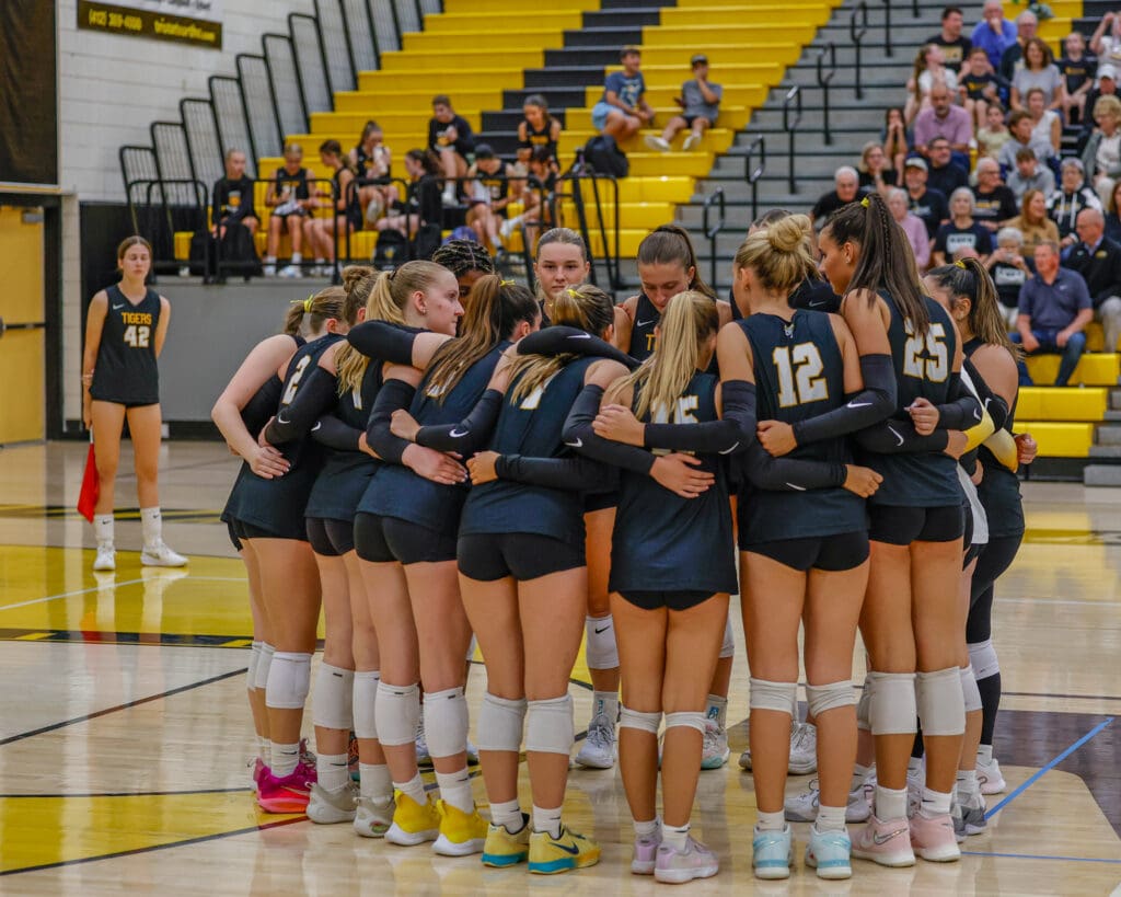 North Allegheny girls volleyball defeats Shaler 3 -1.