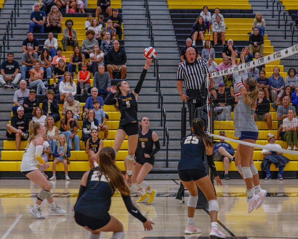 North Allegheny girls volleyball defeats Shaler 3 -1.