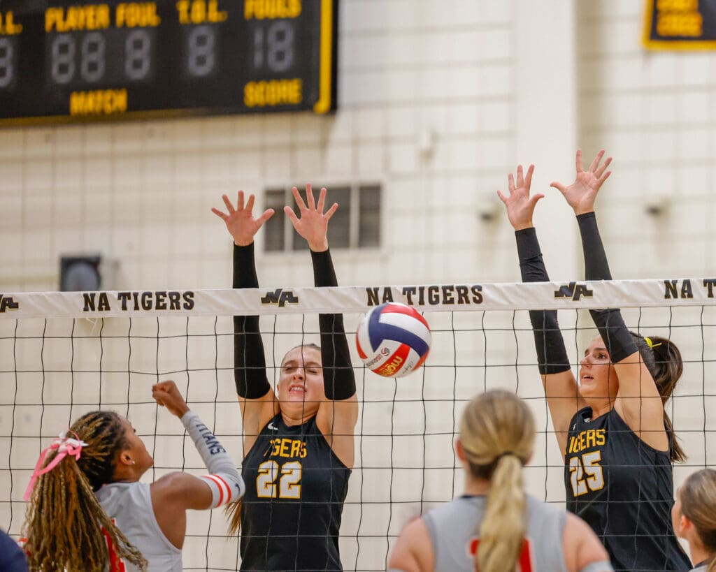 North Allegheny girls volleyball defeats Shaler 3 -1.