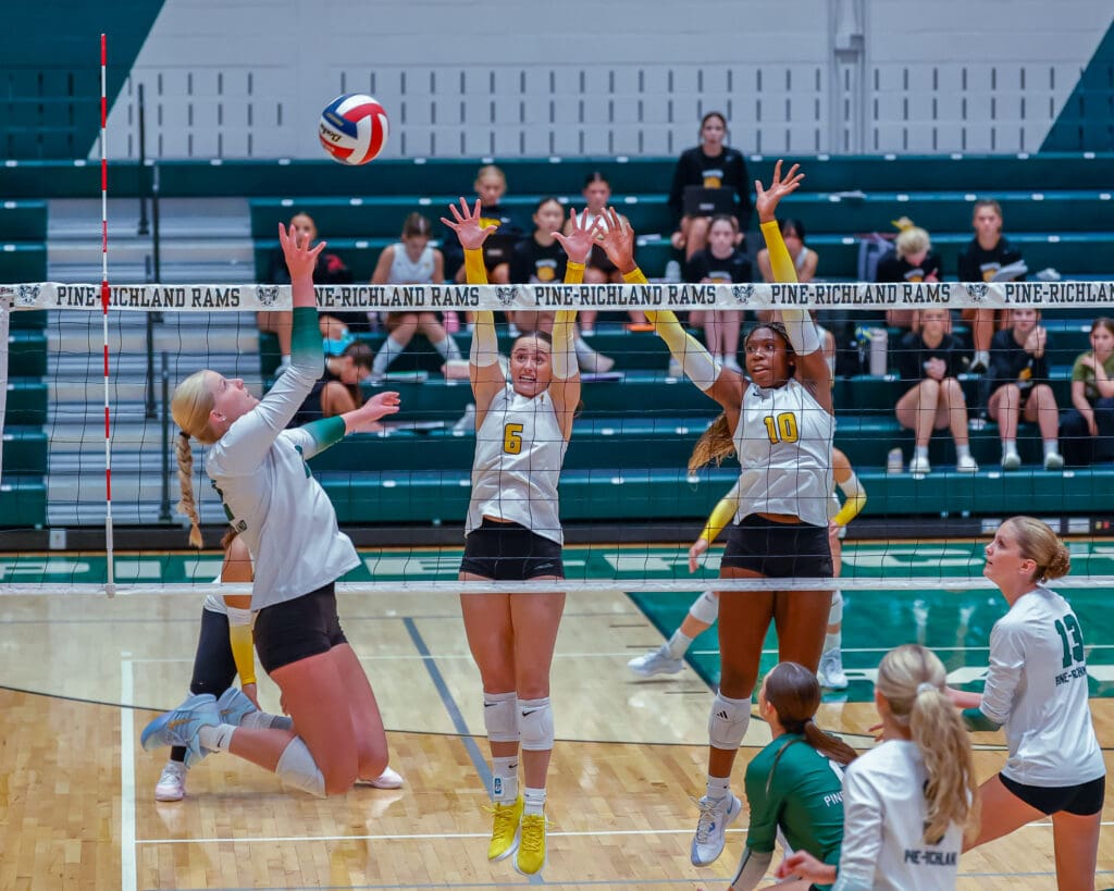 North Allegheny girls volleyball defeats Pine-Richland 3 -1.