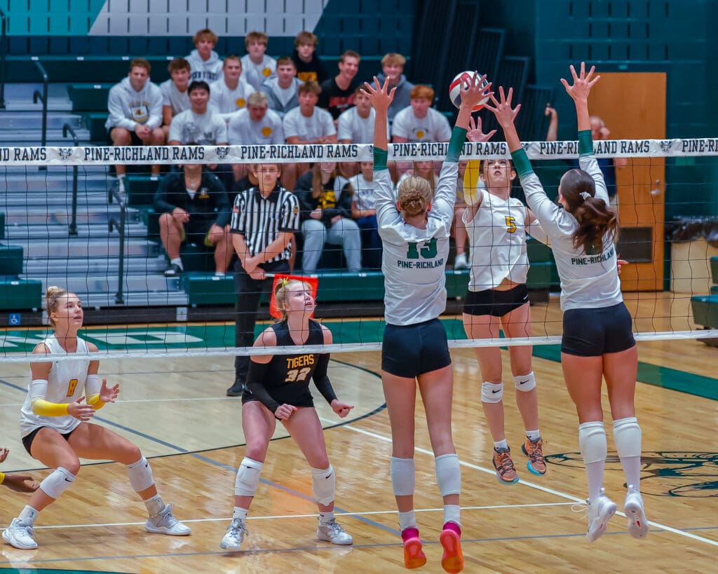 North Allegheny girls volleyball defeats Pine-Richland 3 -1.