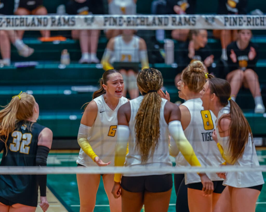 North Allegheny girls volleyball defeats Pine-Richland 3 -1.