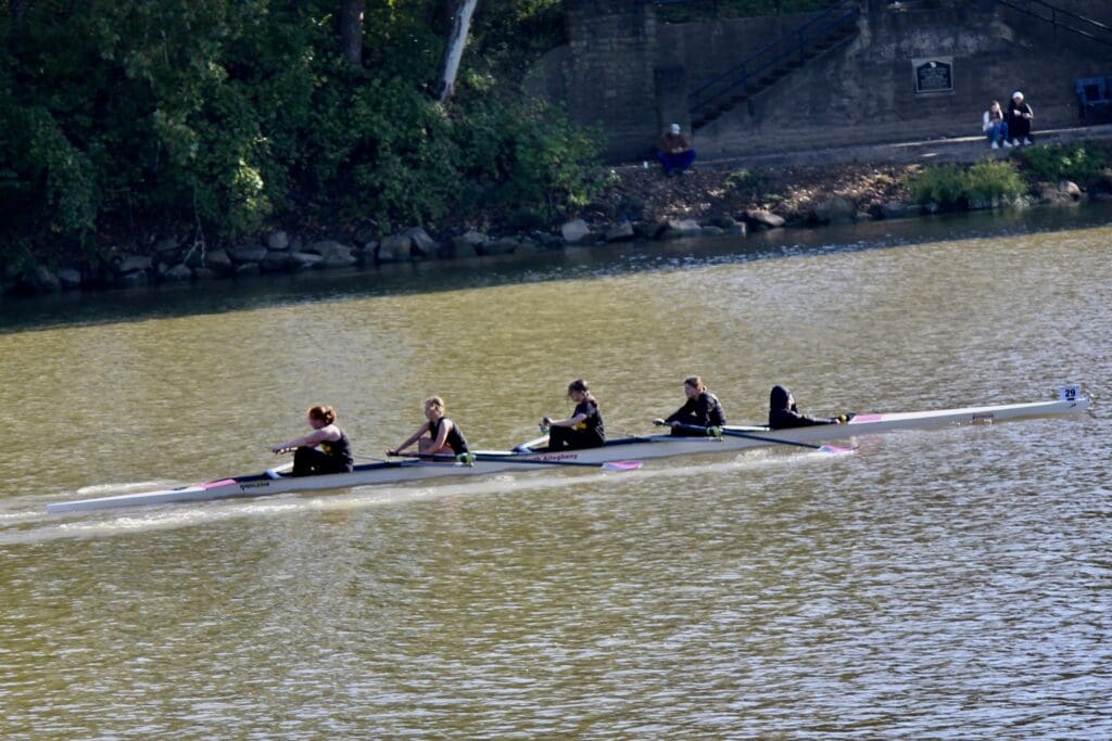 Womens Novice 4+ B