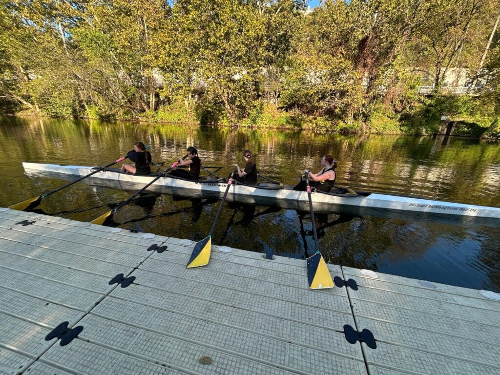 Womens Novice 4x