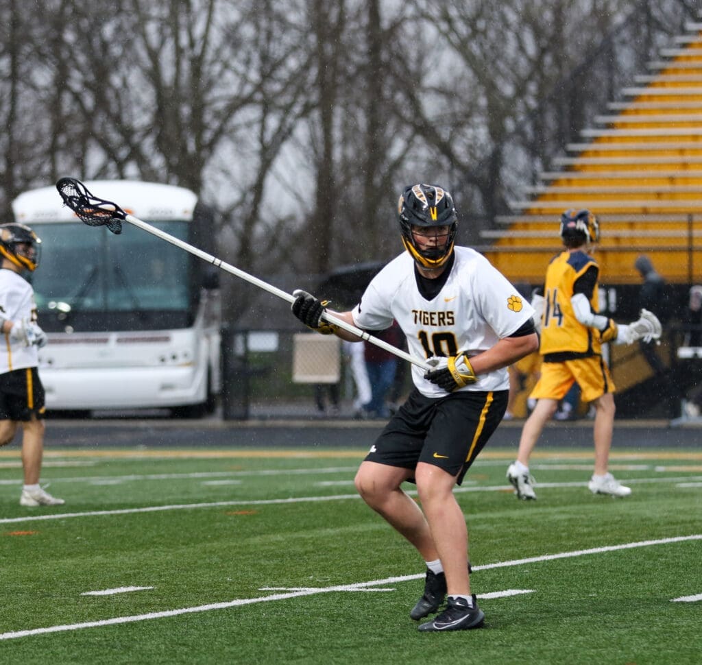 blax-vs-Mon-13