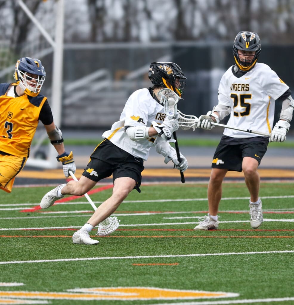 blax-vs-Mon-18