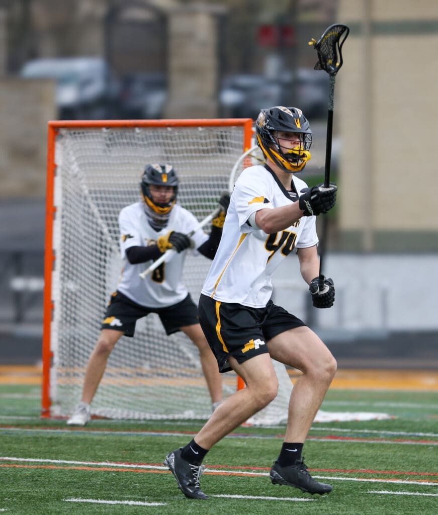 blax-vs-Mon-4