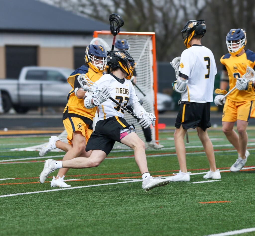 blax-vs-Mon-6