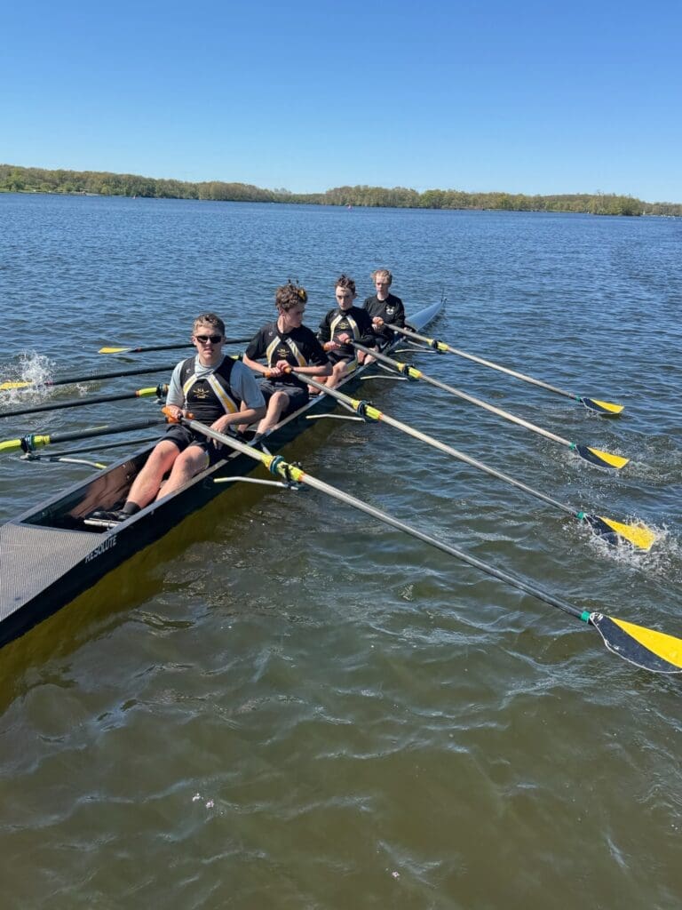 Mens Novice 4x+