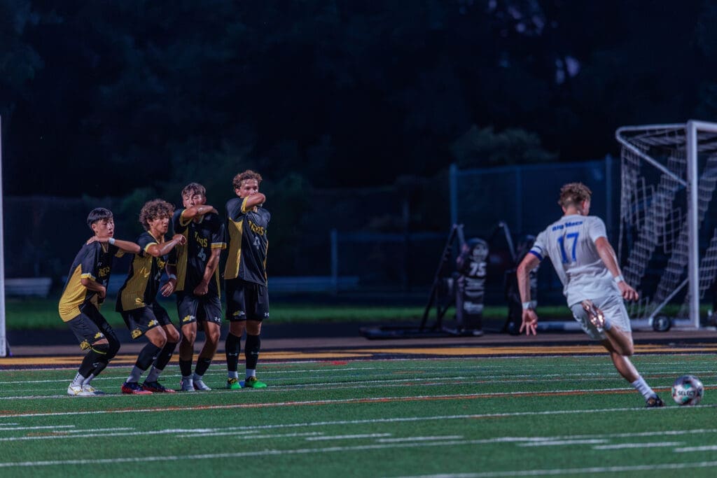26_9_01_NA Boys Soccer