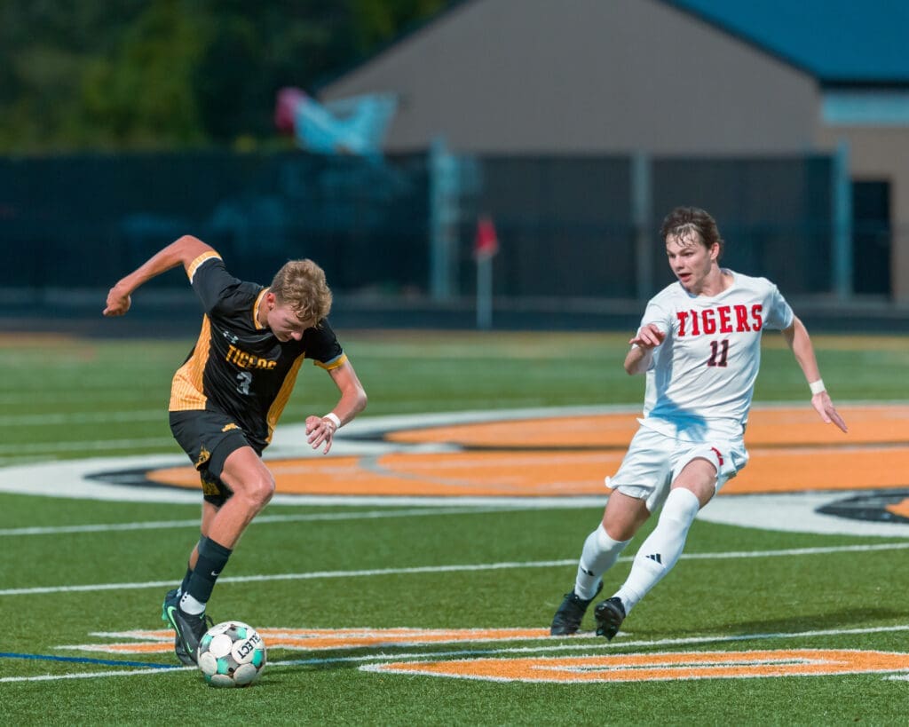 26_9_10_NA Boys Soccer