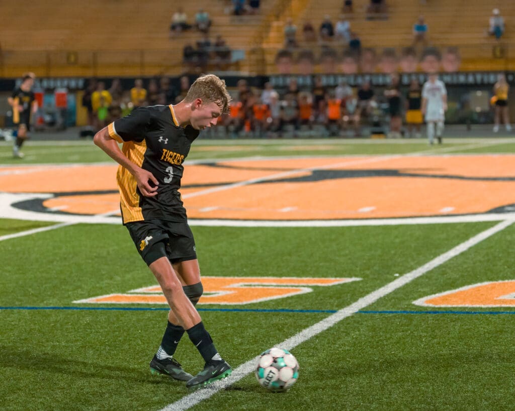 26_9_10_NA Boys Soccer