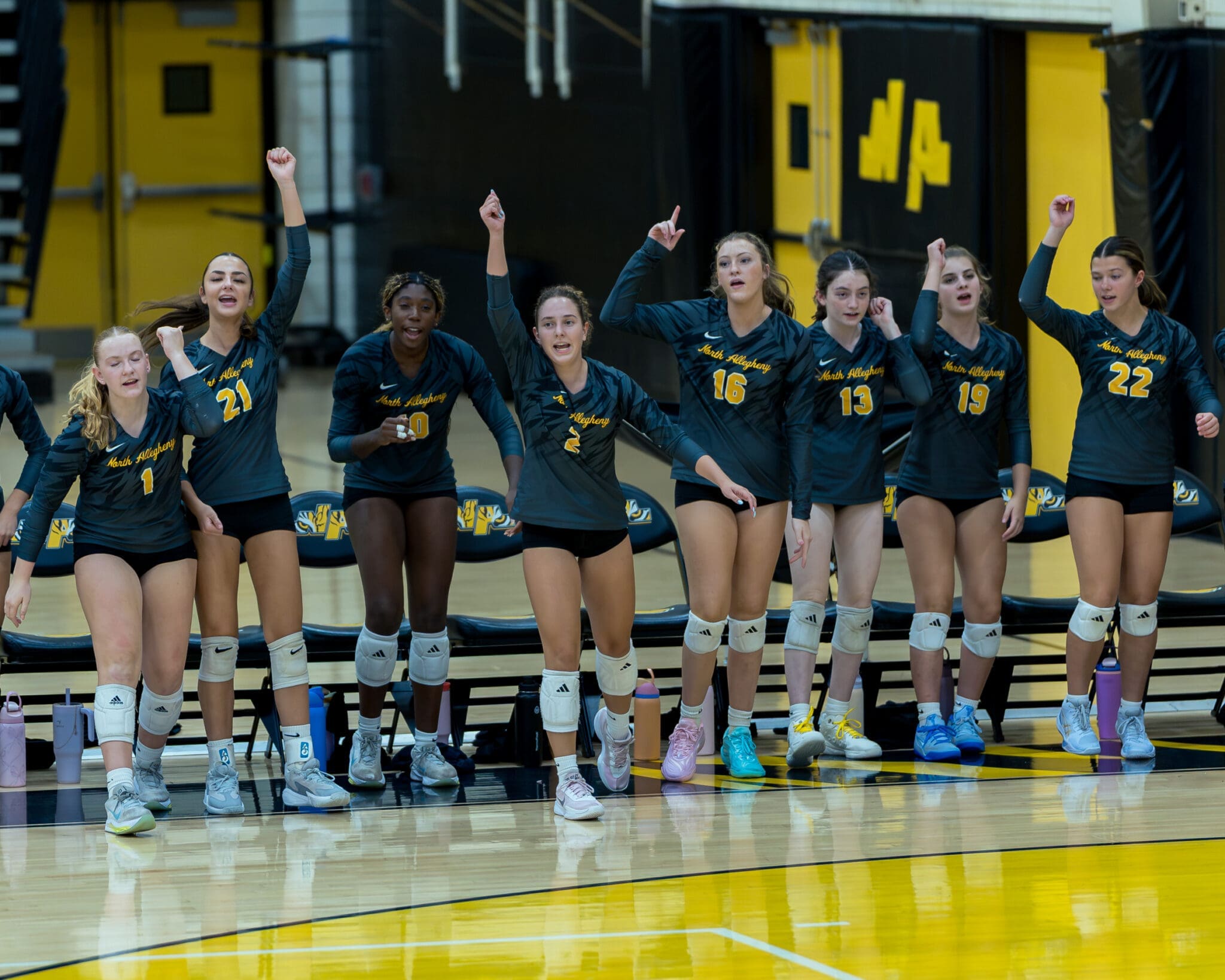 Photo Gallery of vs. Baldwin, 9-10-26 (by: J.J. LaBella)