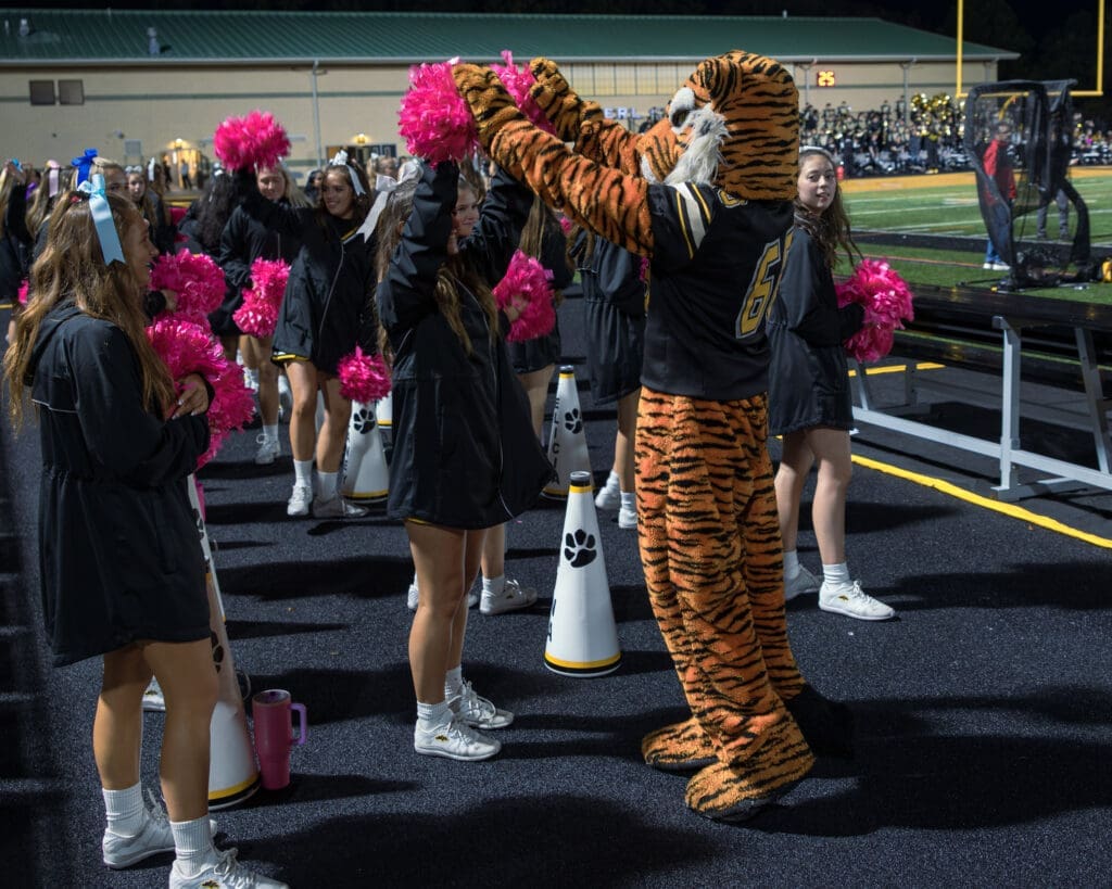 26_10_02_NA_Homecoming_Court